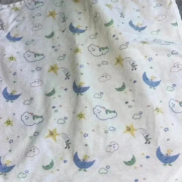 Kushies  - Cotton/Fleece breastfeeding/Nursing cover/Infant shade - Picture 2 of 4